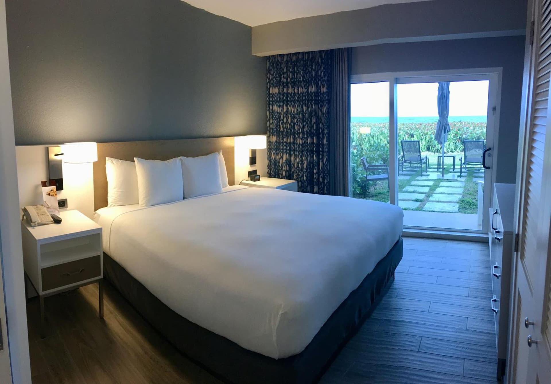 DoubleTree Suites by Hilton Melbourne Beach Oceanfront gallery photo in Melbourne, FL — image 146