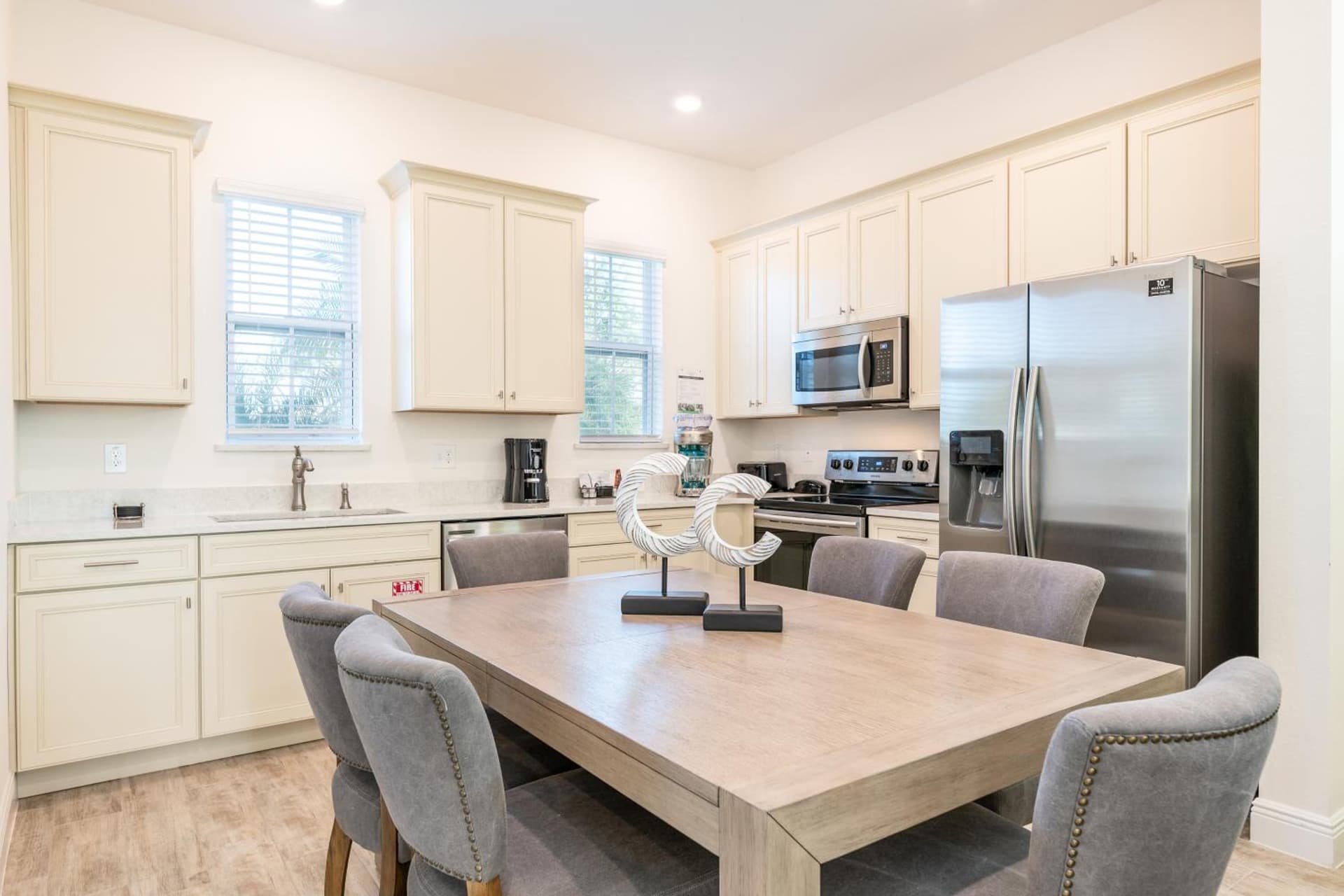 Margaritaville Cottages Orlando by Vstays with H2O Waterpark gallery photo in Kissimmee, FL — image 163