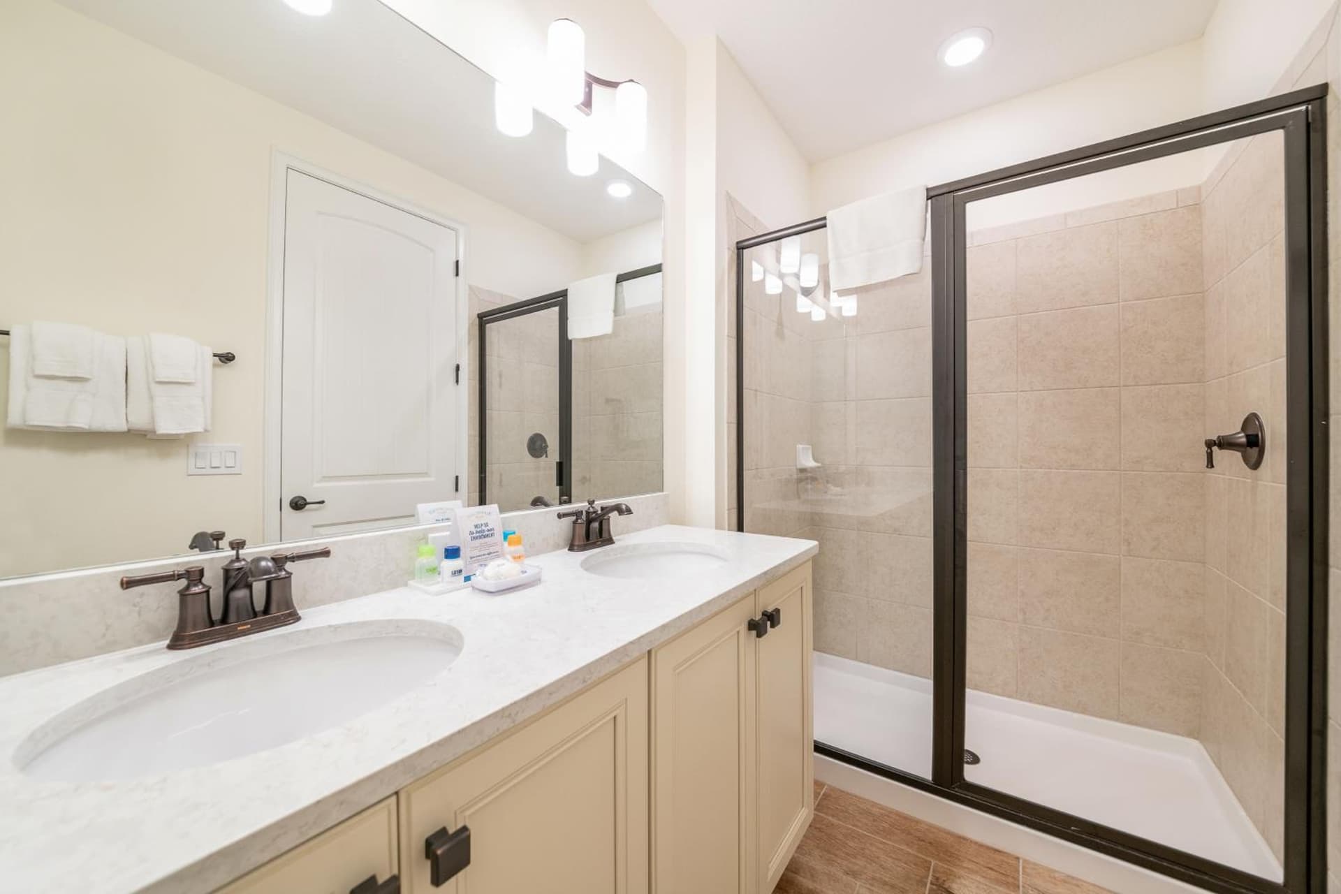 Margaritaville Cottages Orlando by Vstays with H2O Waterpark gallery photo in Kissimmee, FL — image 218