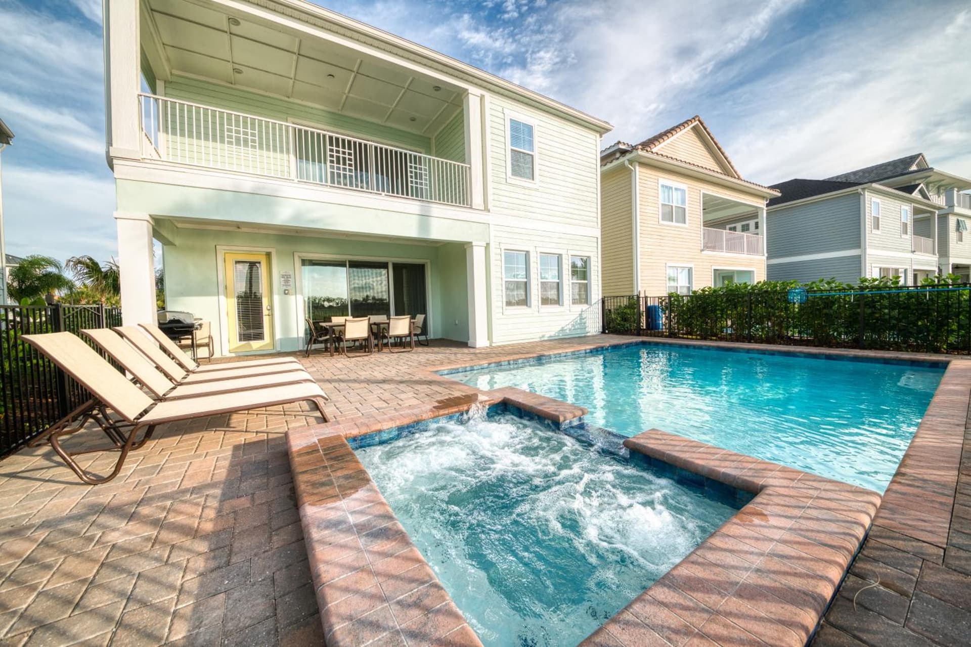 Margaritaville Cottages Orlando by Vstays with H2O Waterpark gallery photo in Kissimmee, FL — image 136