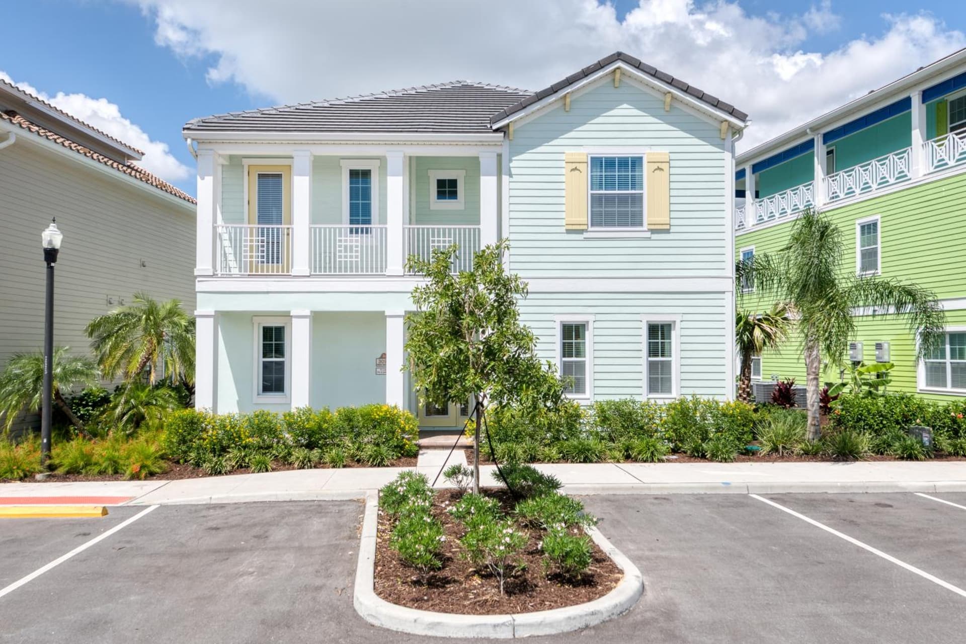 Margaritaville Cottages Orlando by Vstays with H2O Waterpark gallery photo in Kissimmee, FL — image 221