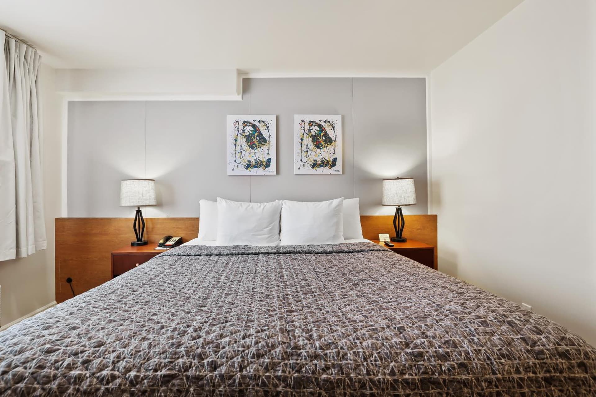 Brookhurst Plaza Inn property views in Anaheim, CA — gallery photo 3