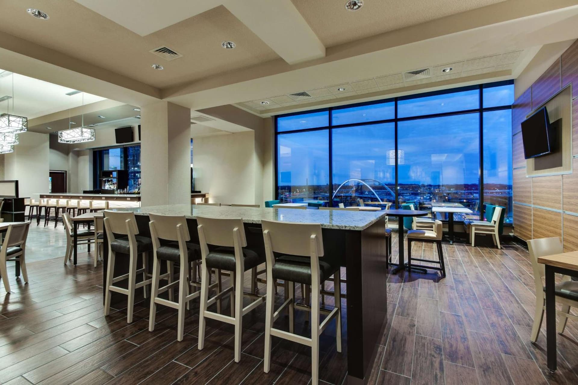 Drury Plaza Hotel Nashville Downtown gallery photo in Nashville, TN — image 43