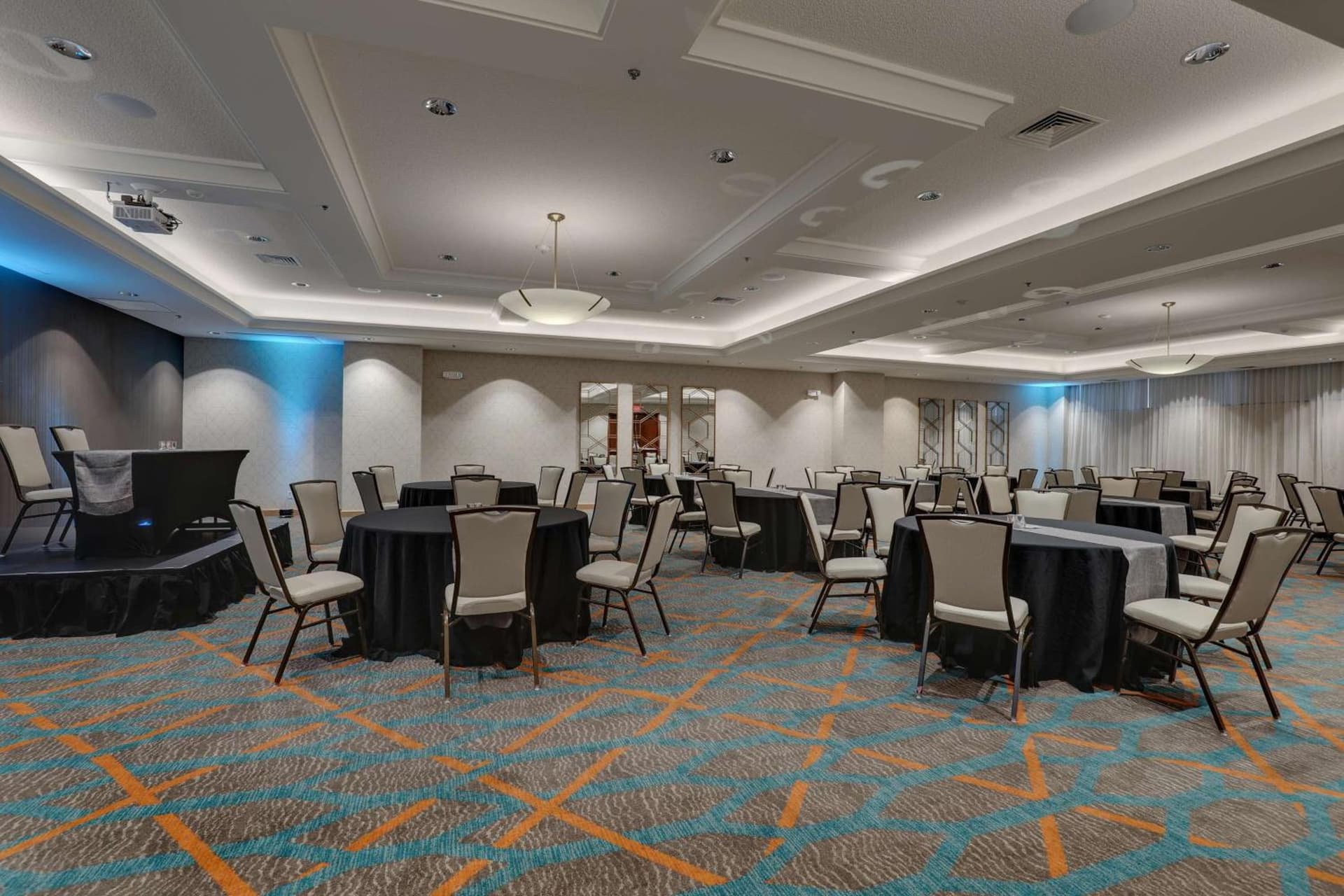 Drury Plaza Hotel Nashville Downtown gallery photo in Nashville, TN — image 16