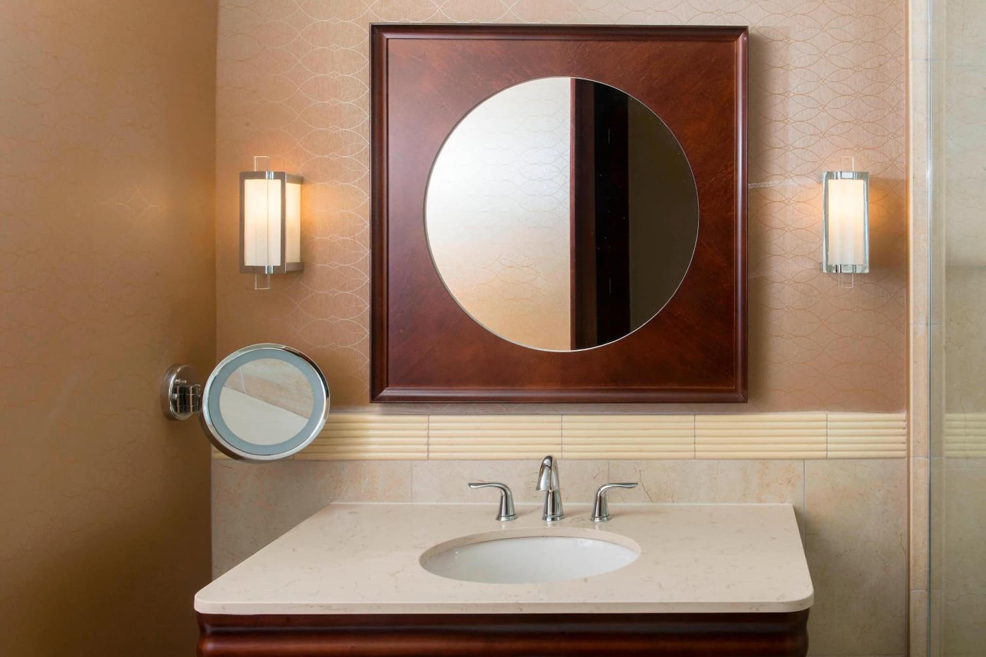 Sheraton Mesa Hotel at Wrigleyville West gallery photo in Mesa, AZ — image 5
