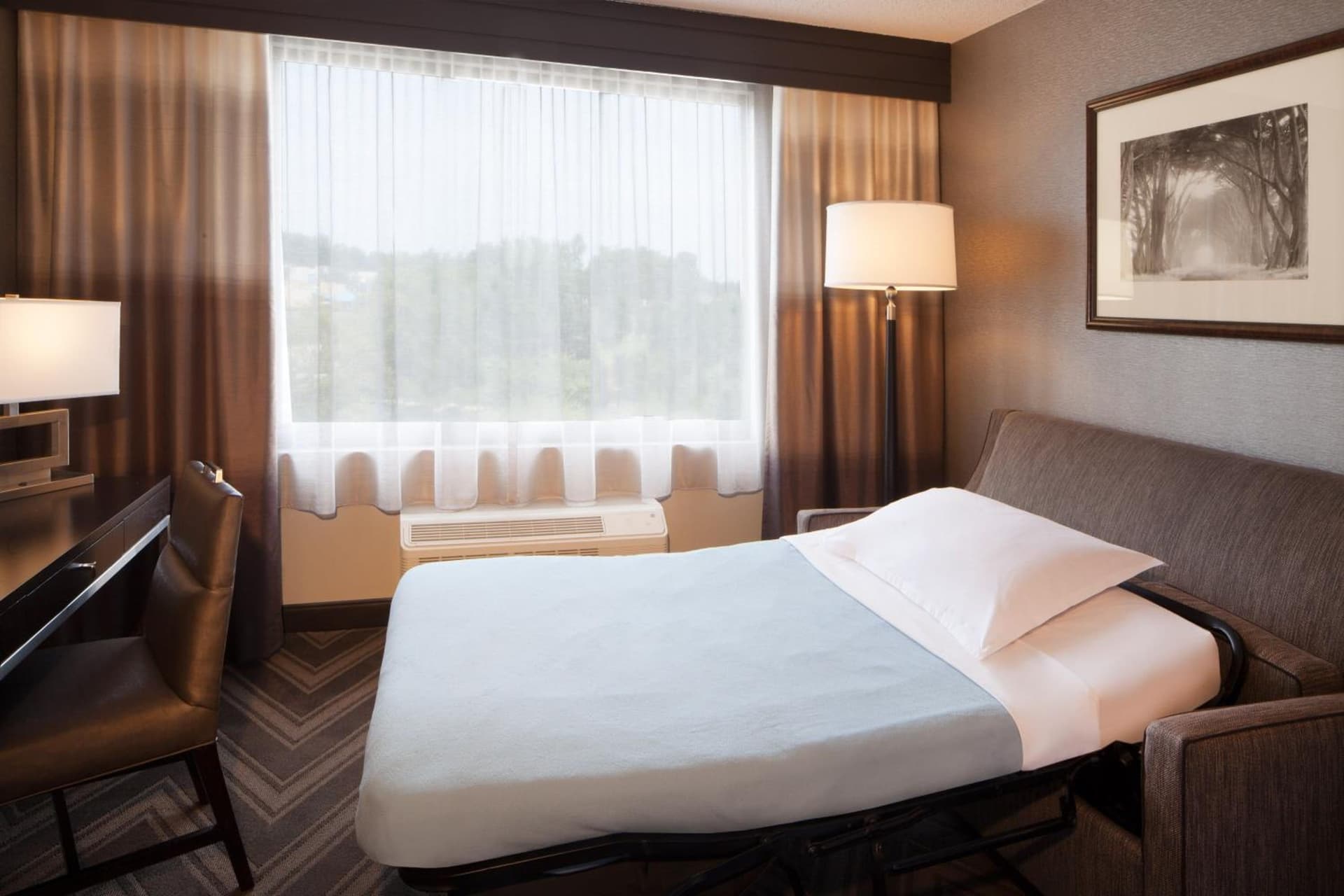 Sheraton Bucks County Langhorne interior in Langhorne, PA — gallery photo 2
