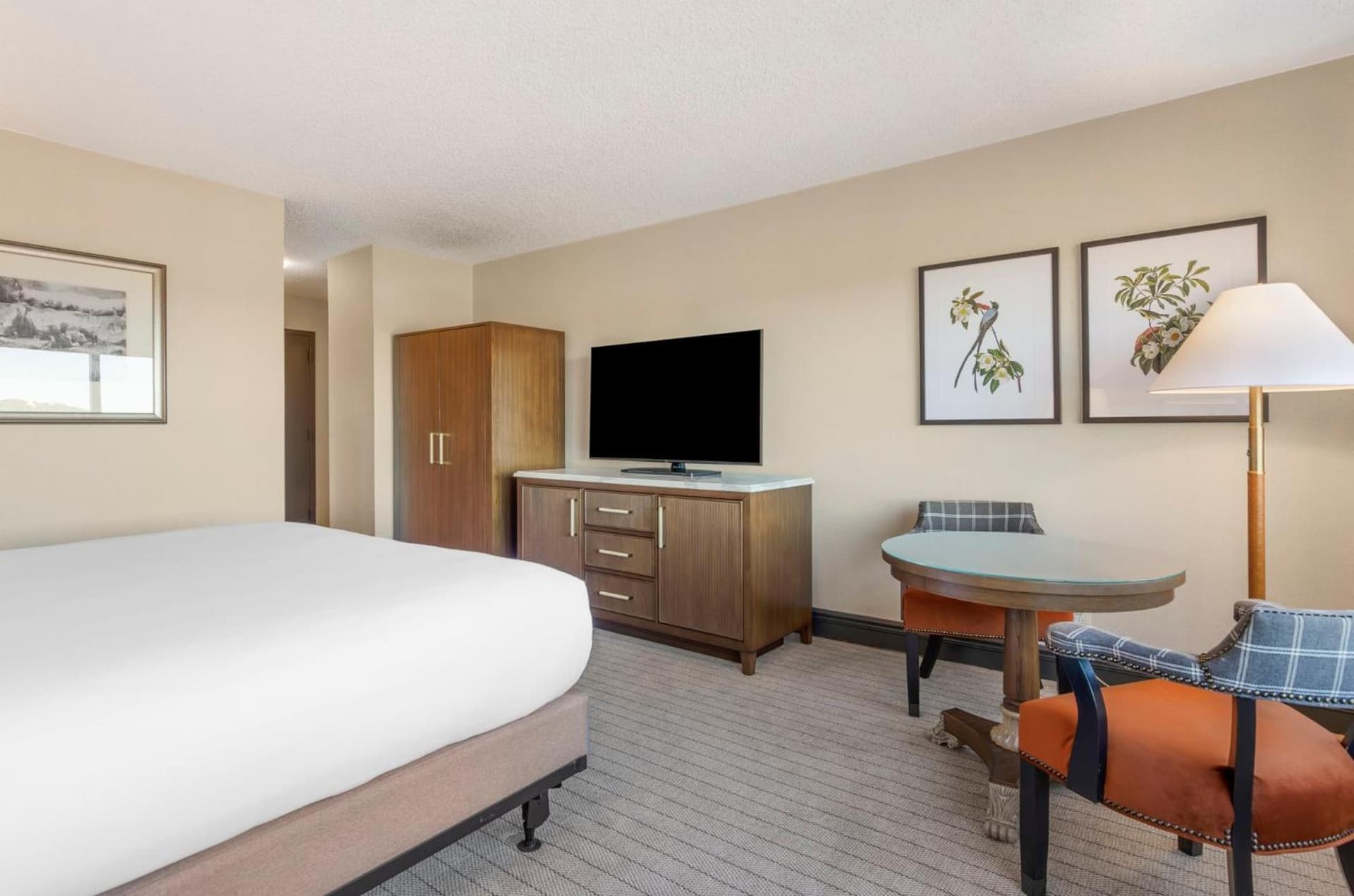 Omni Charlottesville Hotel interior in Charlottesville, VA — gallery photo 2