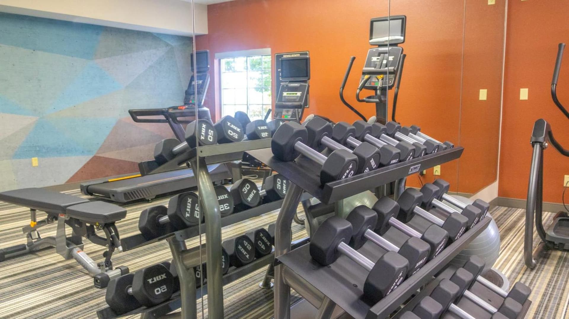 Candlewood Suites - Peoria at Grand Prairie by IHG gallery photo in Peoria, IL — image 84