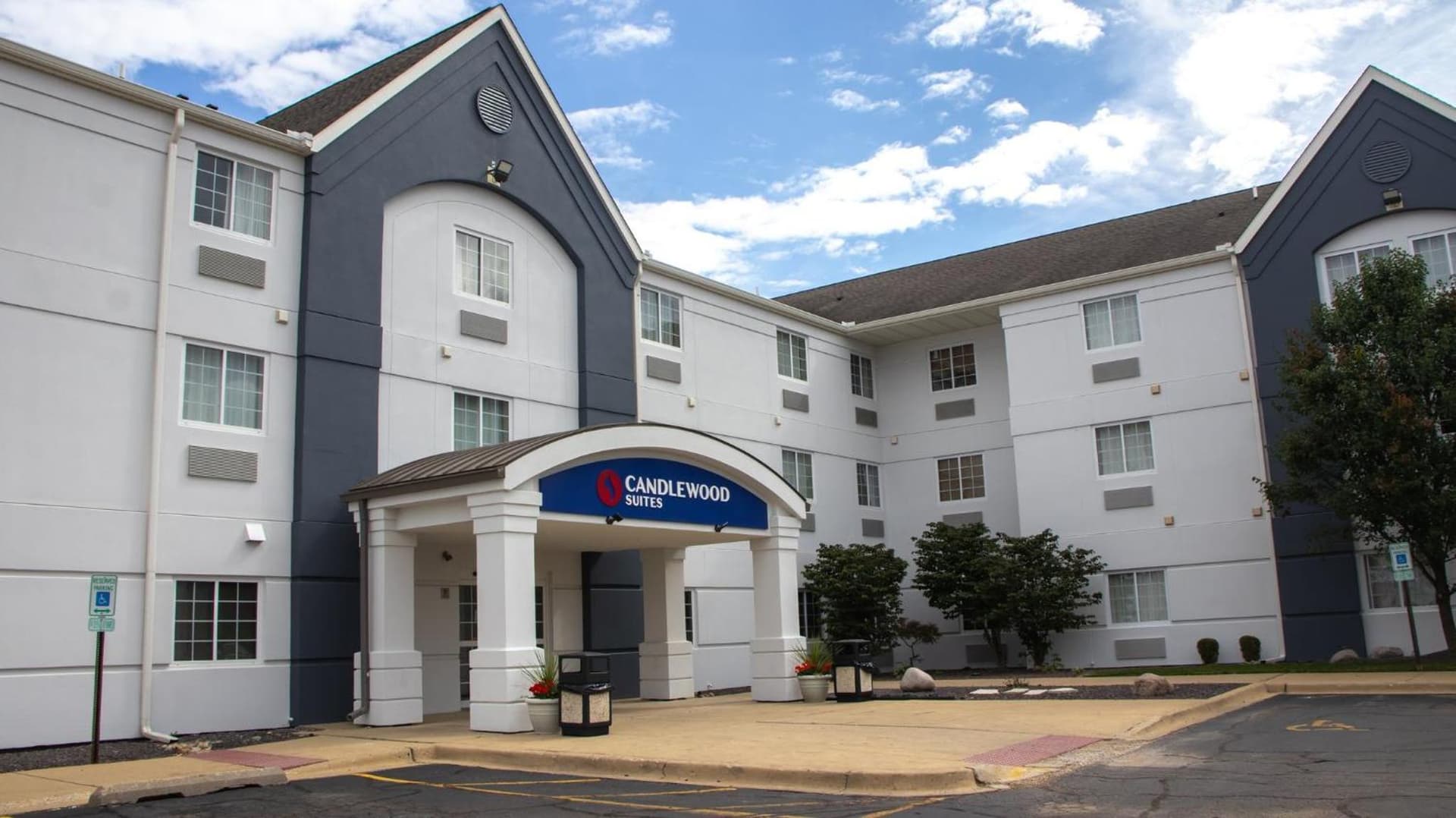 Candlewood Suites - Peoria at Grand Prairie by IHG featured exterior or lobby in Peoria, IL — similar hotel