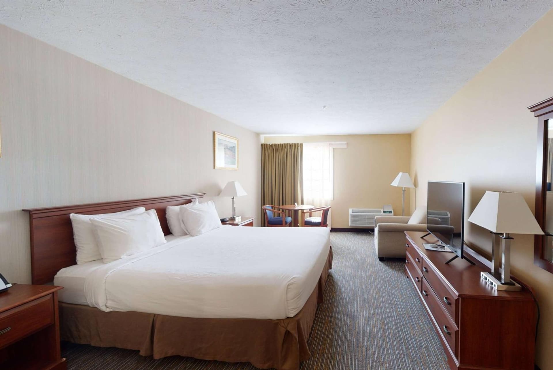Ramada by Wyndham Strasburg - Shenandoah Valley gallery photo in Strasburg, VA — image 42
