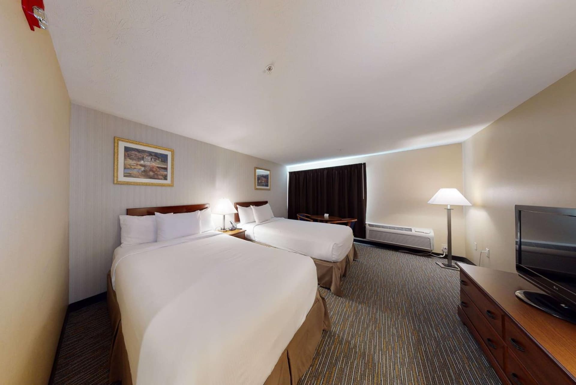 Ramada by Wyndham Strasburg - Shenandoah Valley property views in Strasburg, VA — gallery photo 3