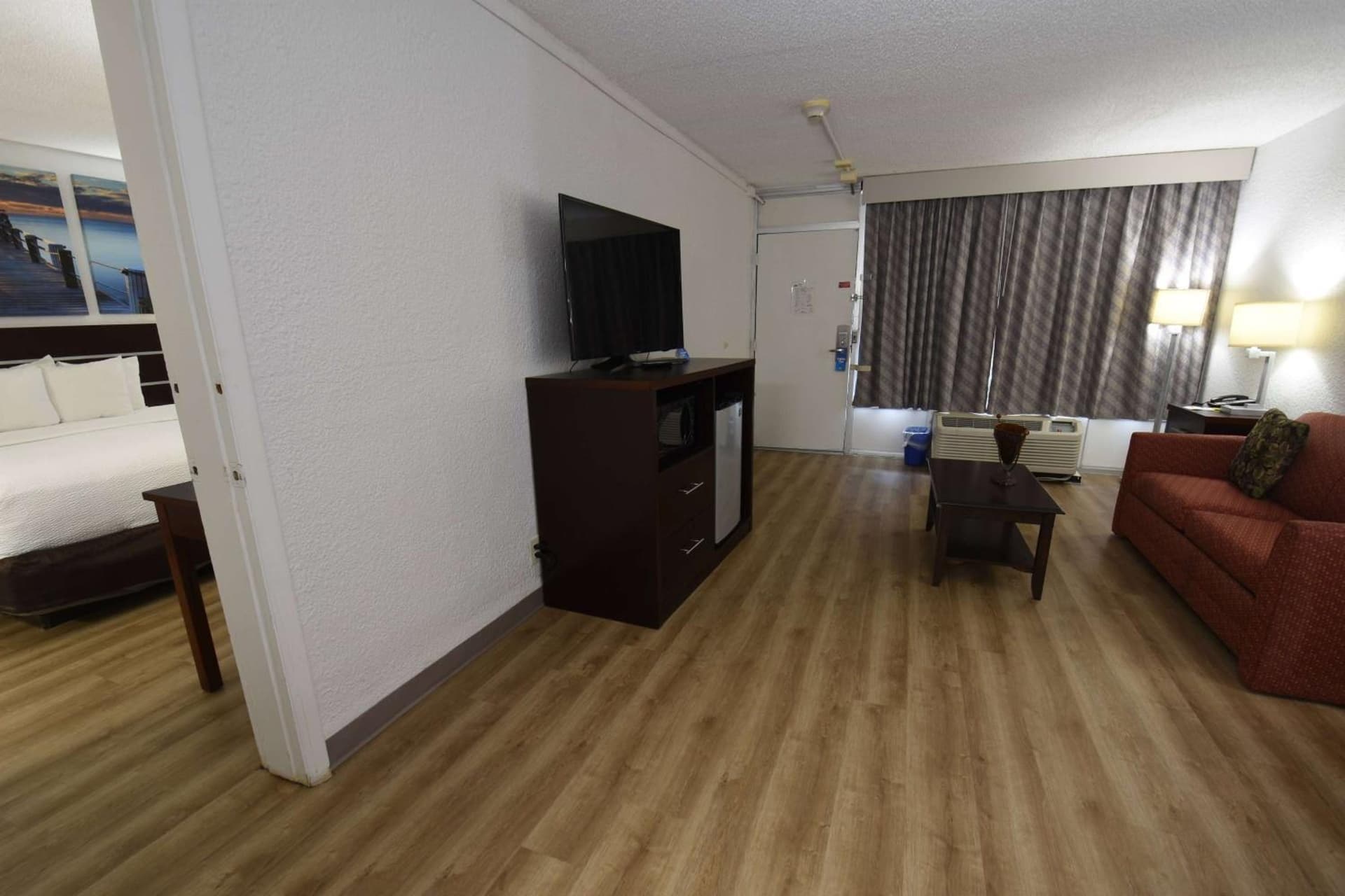 Days Inn by Wyndham Stuart gallery photo in Stuart, FL — image 23
