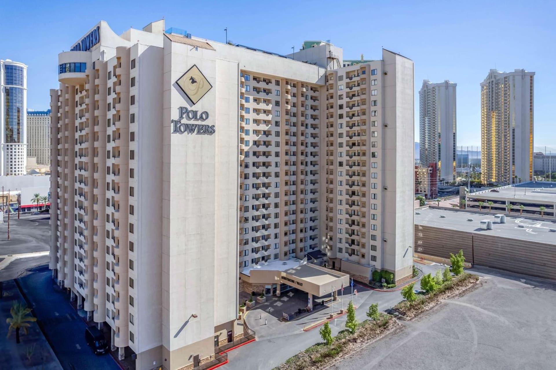 Hilton Vacation Club Polo Towers Las Vegas featured exterior or lobby in Las Vegas, NV — similar hotel