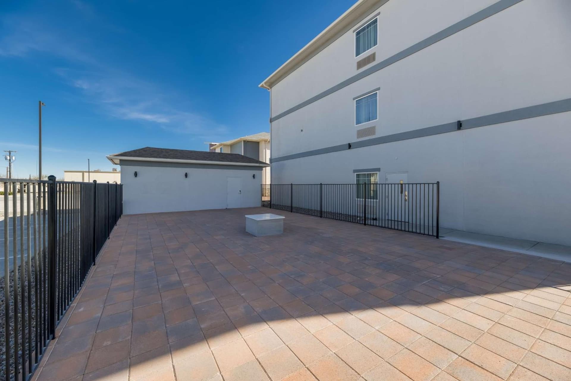 Spark by Hilton Midland South property views in Midland, TX — gallery photo 3