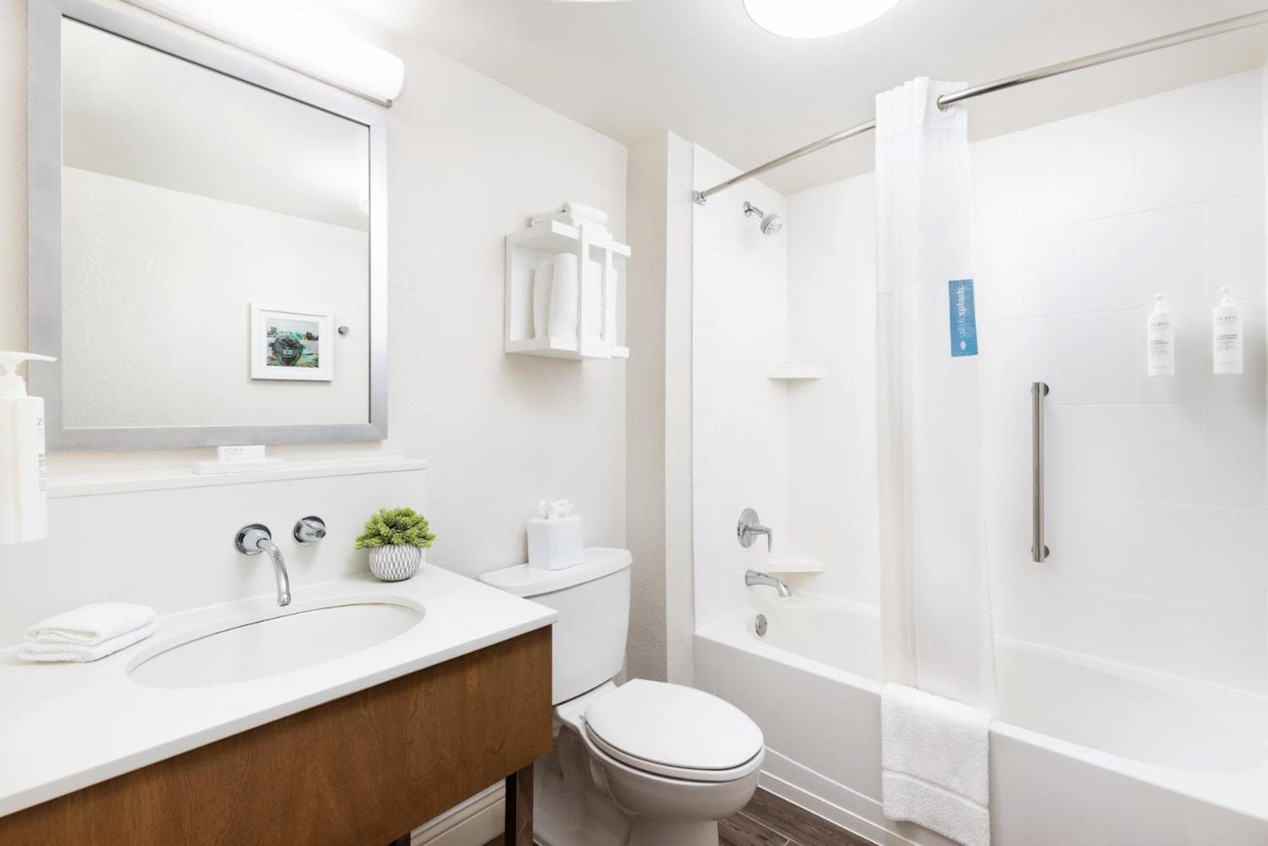 Hampton Inn Long Island/Islandia gallery photo in Islandia, NY — image 16
