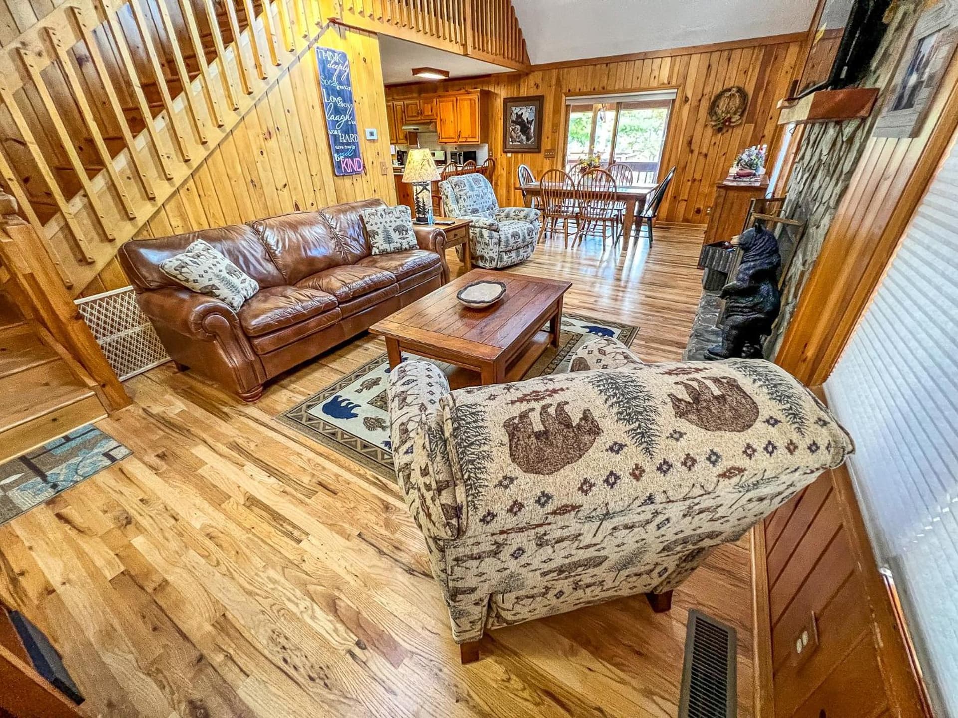 Riverview Ridge interior in Piney Creek — gallery photo 2