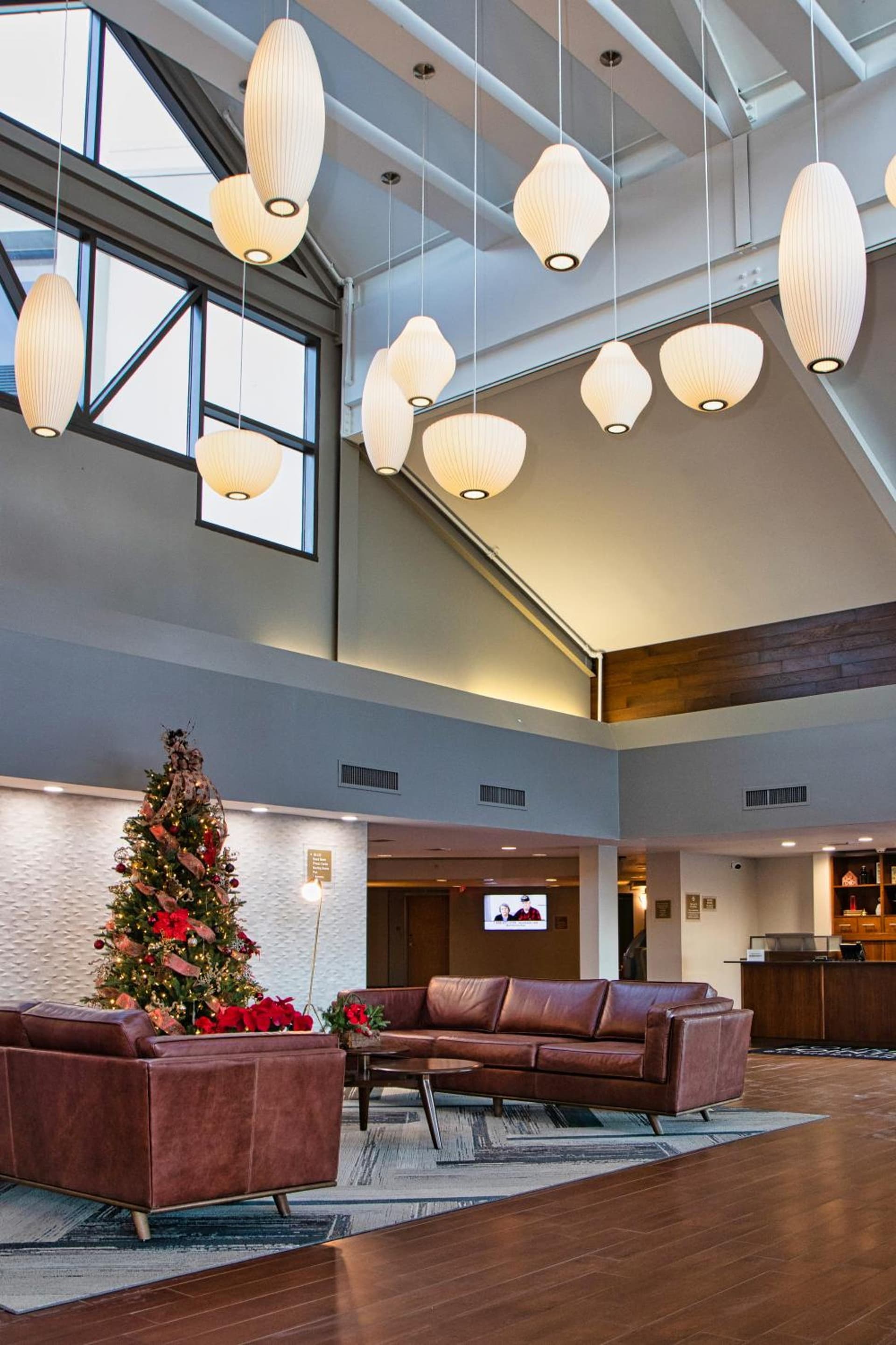 Four Points by Sheraton Allentown Lehigh Valley interior in Allentown, PA — gallery photo 2