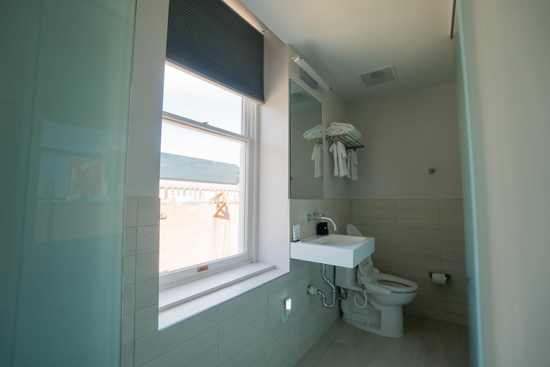 SOVA Micro-Room & Social Hotel gallery photo in Dallas, TX — image 21