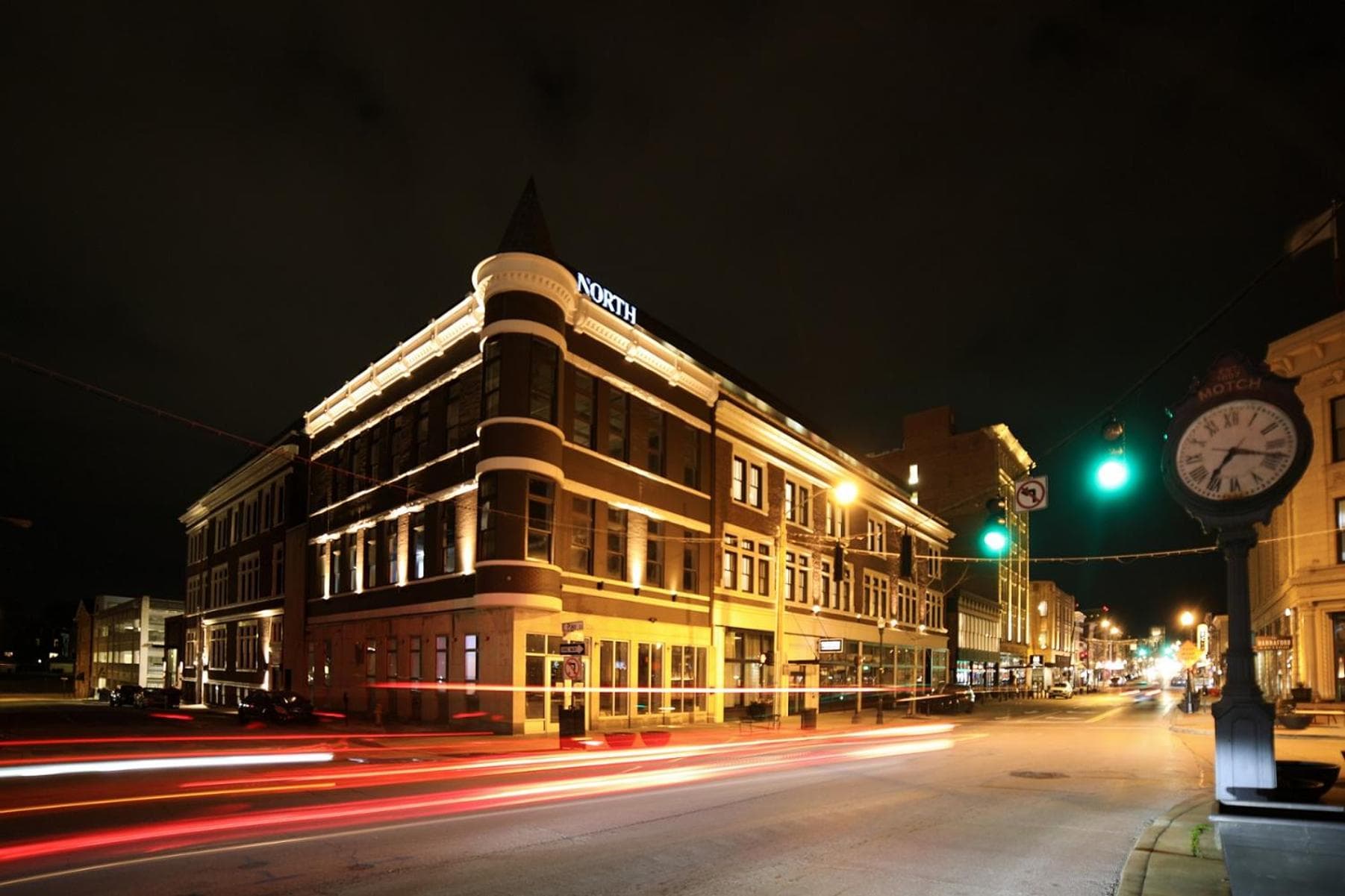 Hotel Covington Cincinnati Riverfront interior in Covington, KY — gallery photo 2