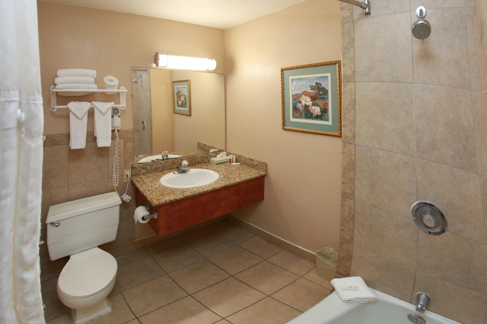 Ramada by Wyndham Fresno North gallery photo in Fresno, CA — image 13