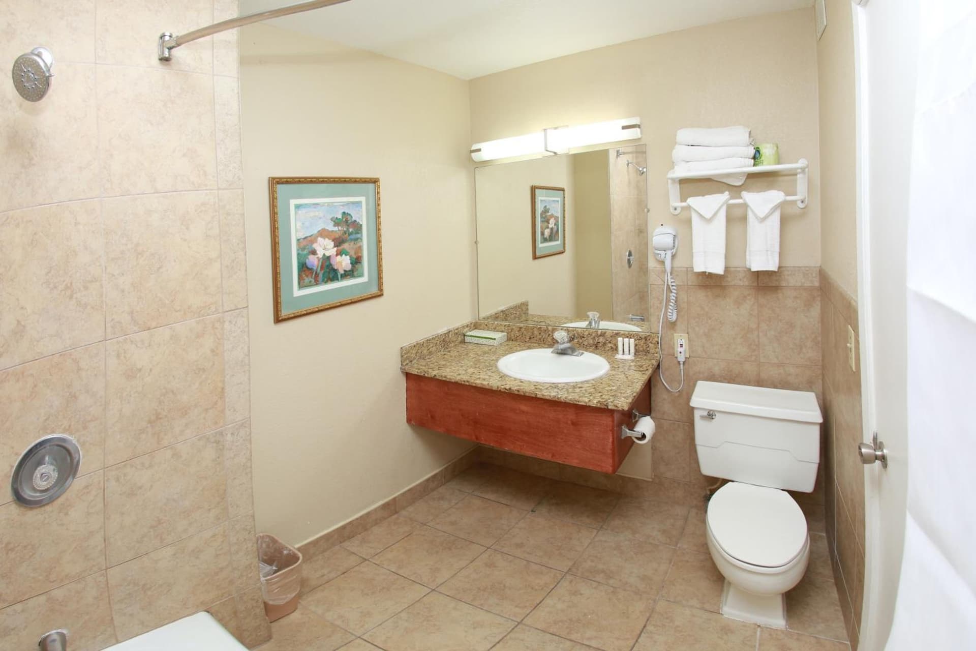Ramada by Wyndham Fresno North gallery photo in Fresno, CA — image 21