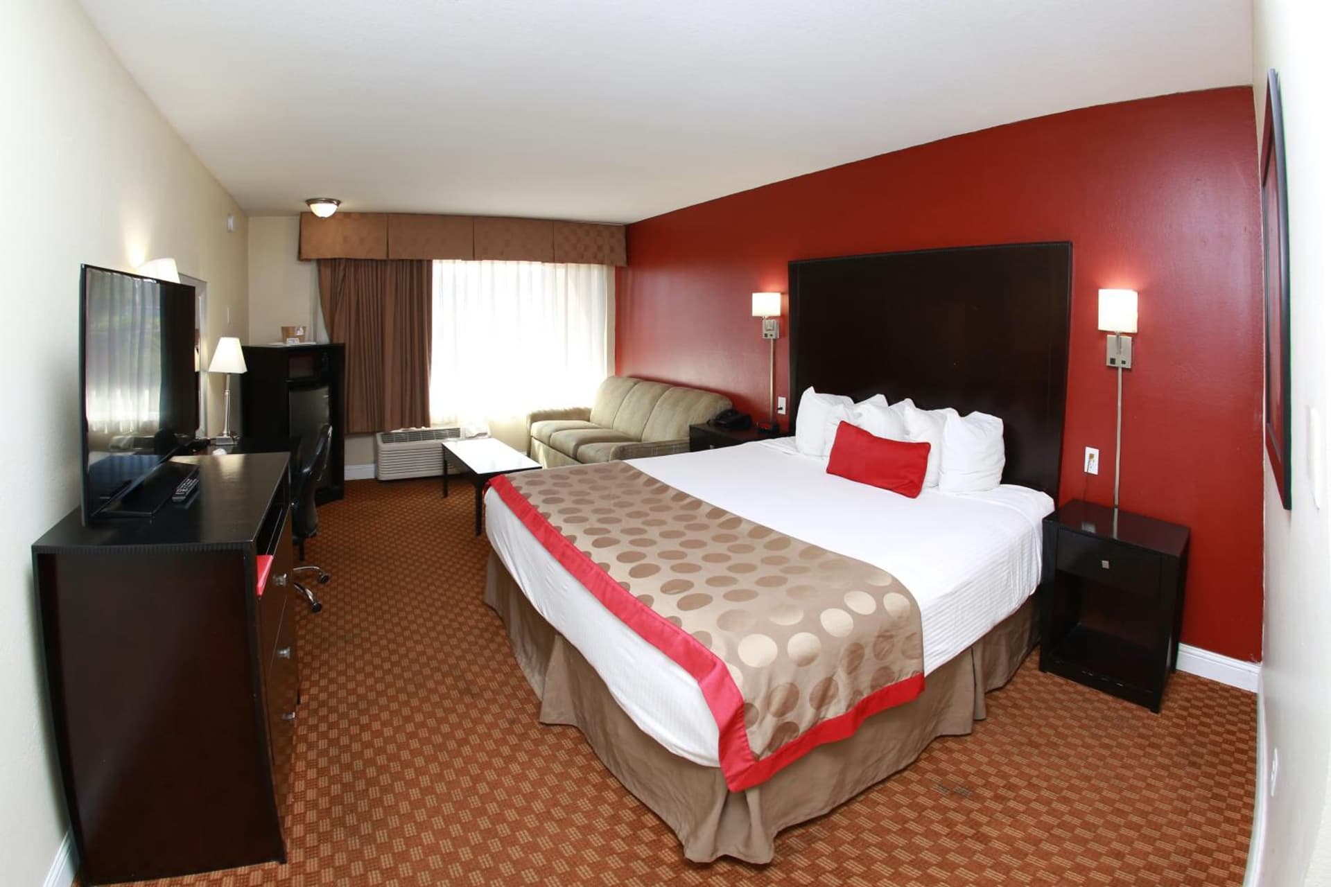 Ramada by Wyndham Fresno North property views in Fresno, CA — gallery photo 3