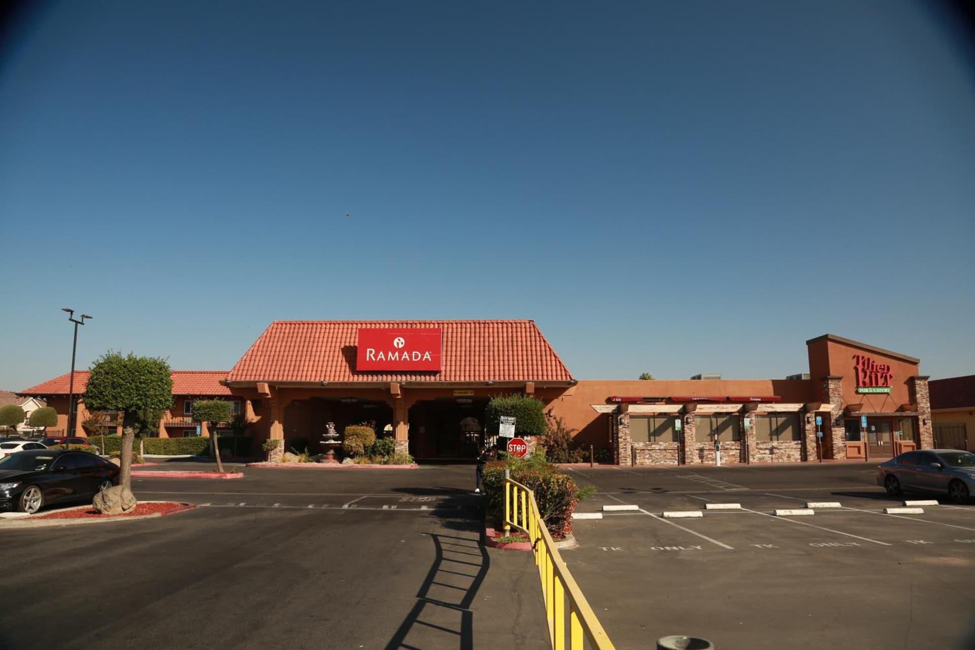 Ramada by Wyndham Fresno North property views in Fresno, CA — gallery photo 3