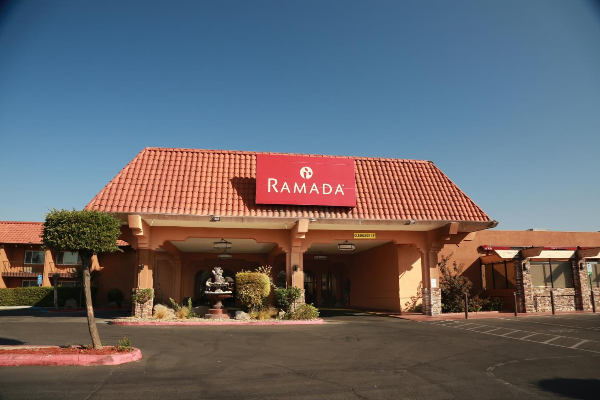 Ramada by Wyndham Fresno North featured exterior or lobby in Fresno, CA — similar hotel
