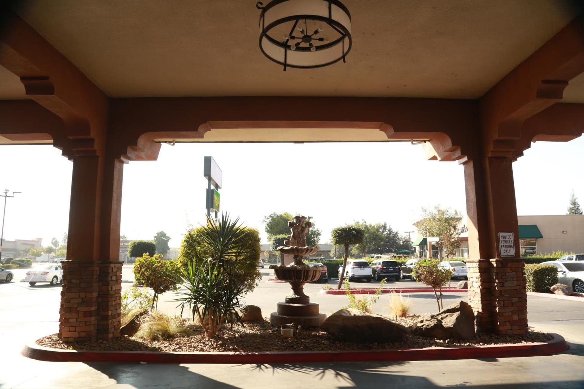 Ramada by Wyndham Fresno North gallery photo in Fresno, CA — image 9