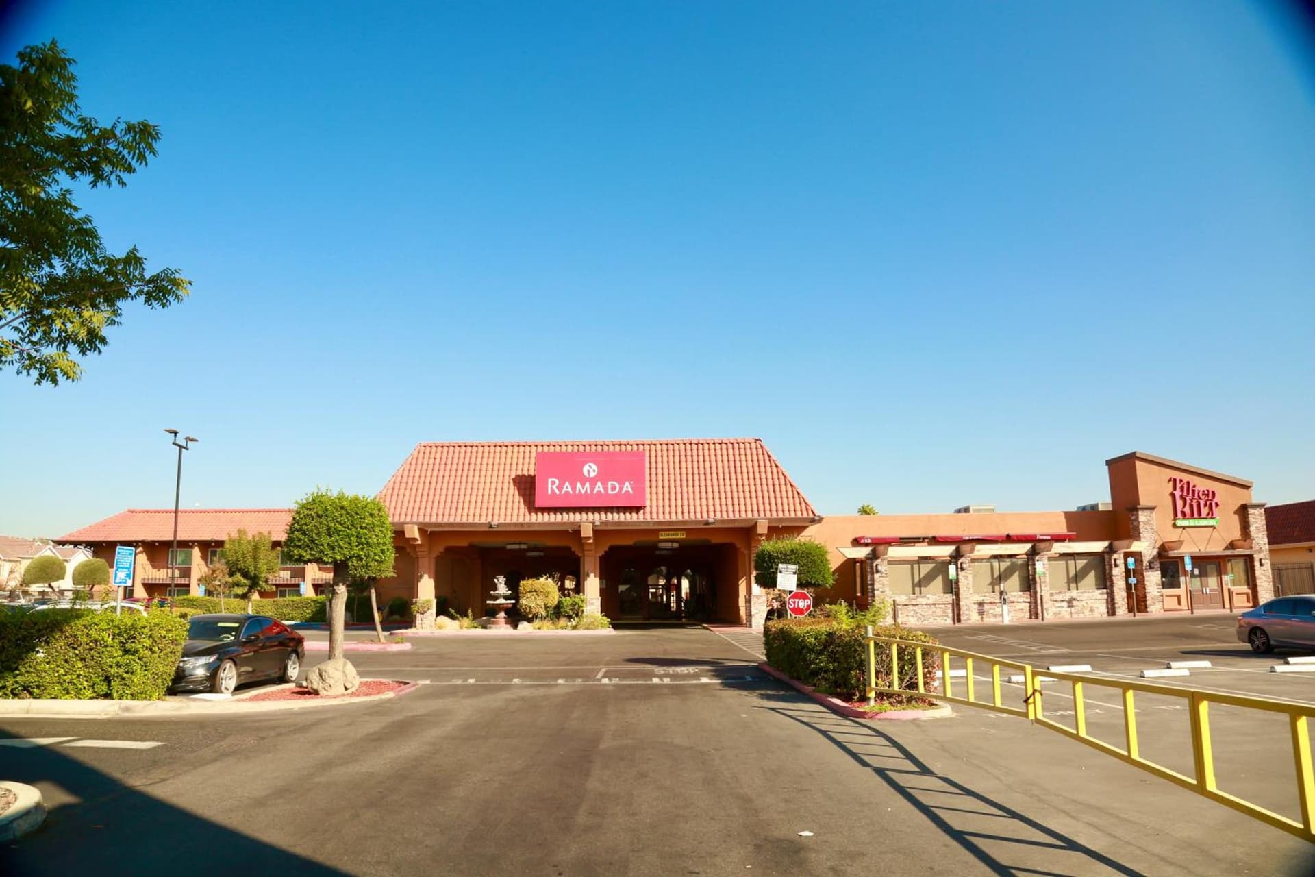 Ramada by Wyndham Fresno North gallery photo in Fresno, CA — image 36