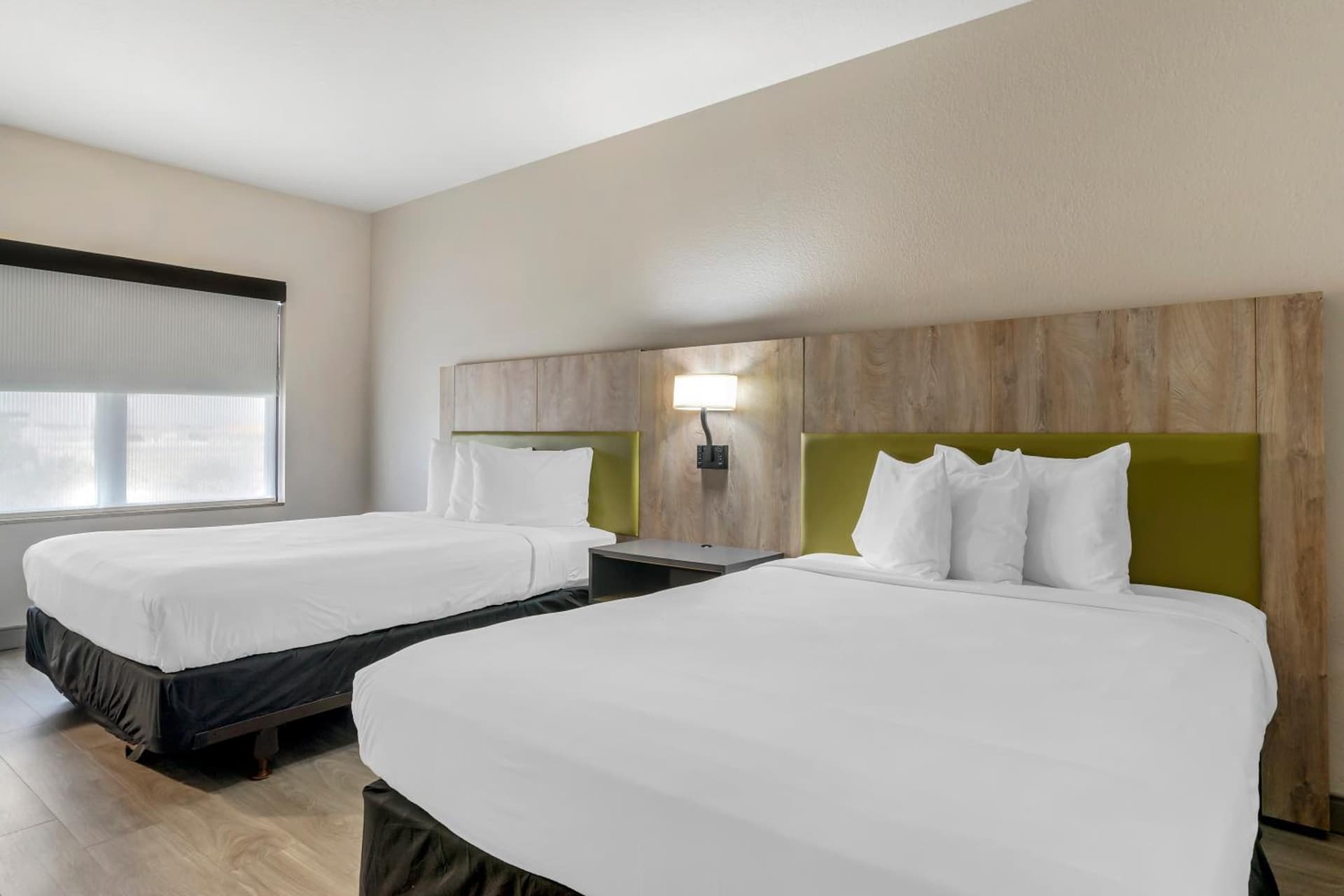 Country Inn & Suites by Radisson, Tampa Airport North, FL interior in Tampa, FL — gallery photo 2