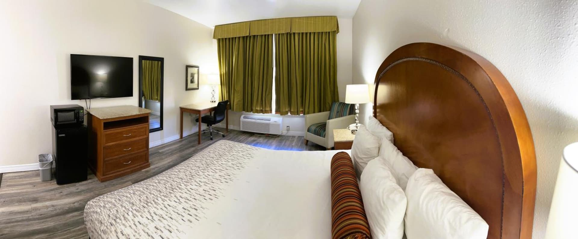 Americas Hotel - El Paso Airport / Medical Center property views in El Paso, TX — gallery photo 3