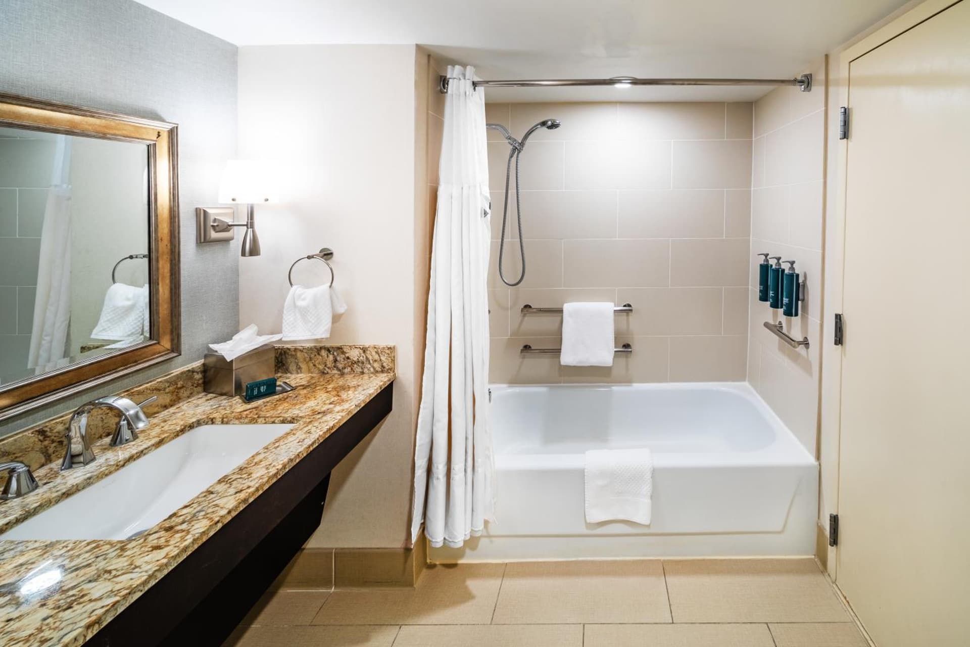 DoubleTree by Hilton Tulsa Downtown gallery photo in Tulsa, OK — image 8