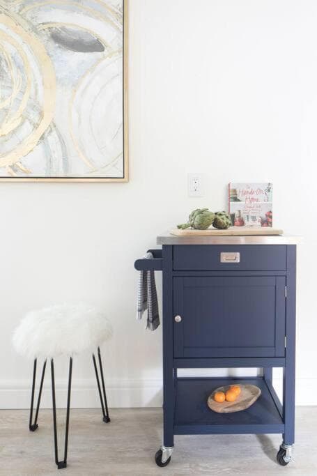 Beautiful Waterfront Retreat gallery photo in Olympia, WA — image 8