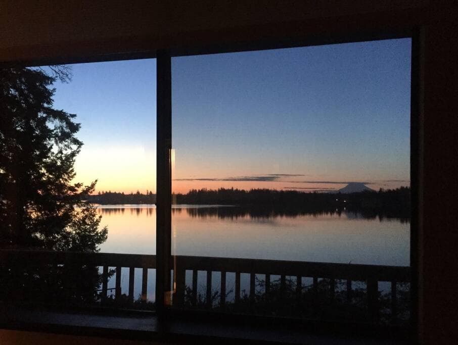 Beautiful Waterfront Retreat gallery photo in Olympia, WA — image 24