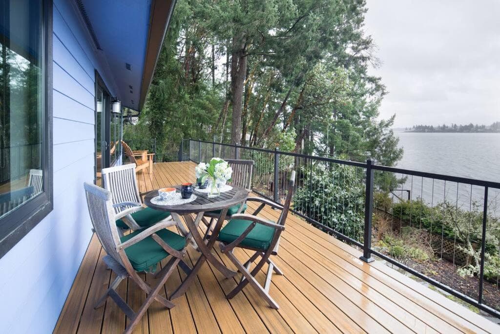 Beautiful Waterfront Retreat gallery photo in Olympia, WA — image 16