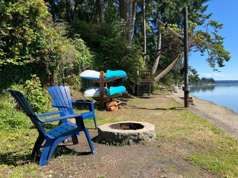 Beautiful Waterfront Retreat gallery photo in Olympia, WA — image 33