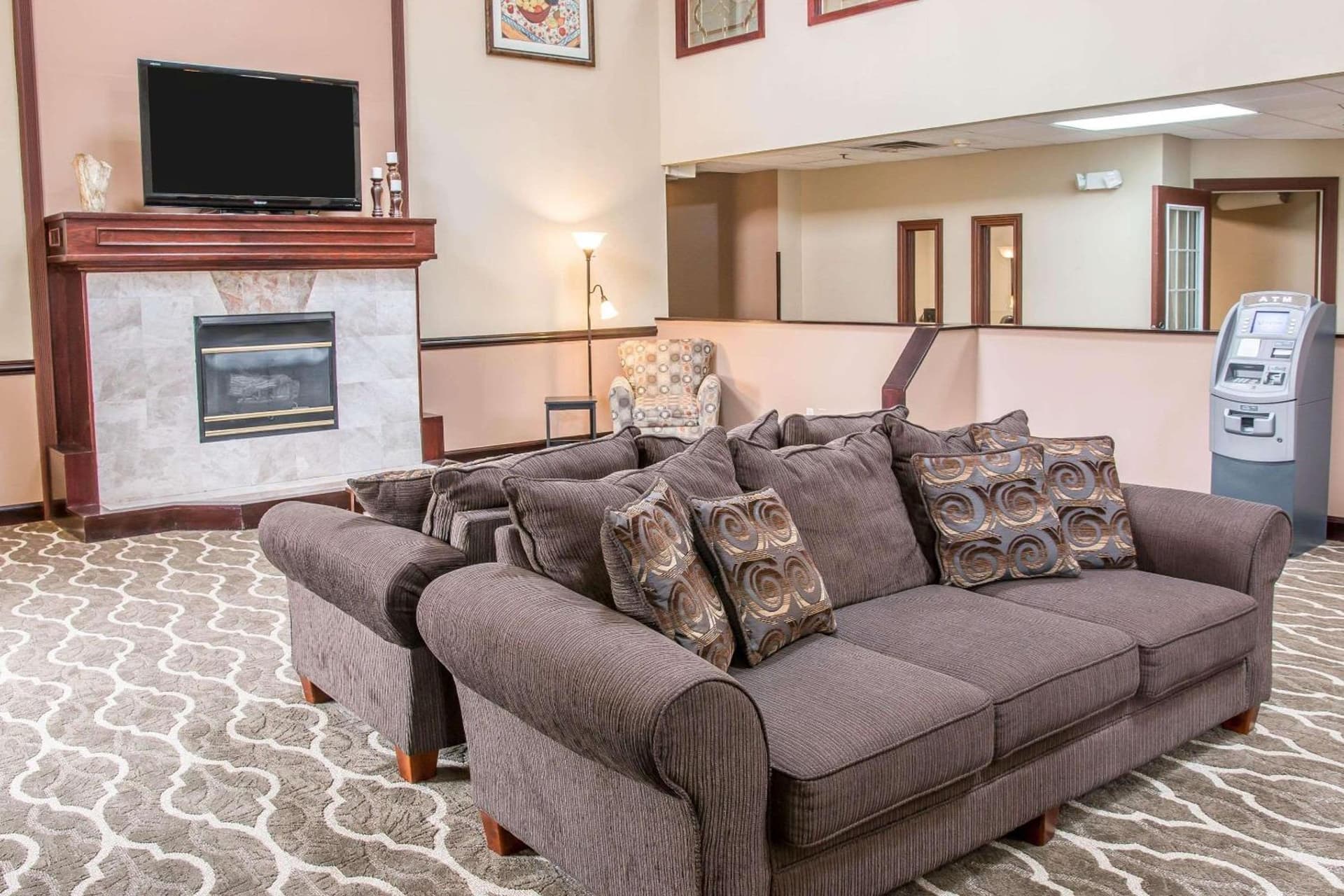 Country Inn & Suites by Radisson, Battle Creek, MI property views in Battle Creek, MI — gallery photo 3