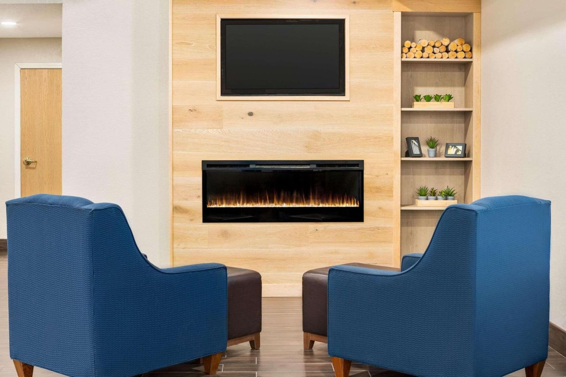 Country Inn & Suites by Radisson, Stillwater, MN gallery photo in Stillwater, MN — image 12