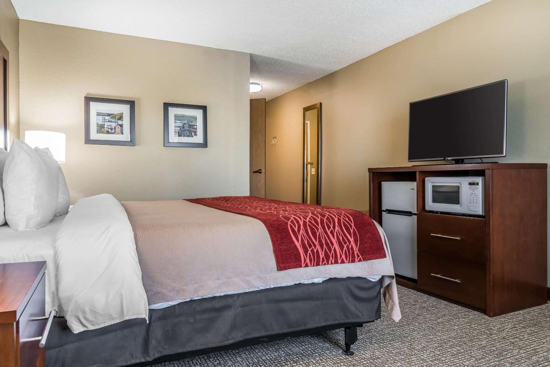 Country Inn & Suites by Radisson, Stillwater, MN gallery photo in Stillwater, MN — image 57