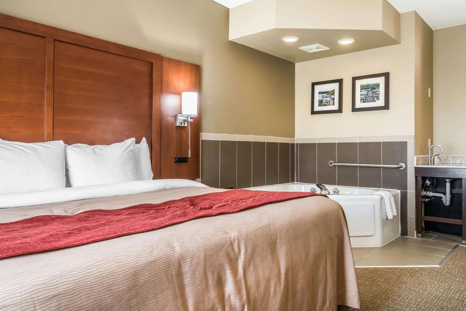 Country Inn & Suites by Radisson, Stillwater, MN gallery photo in Stillwater, MN — image 53