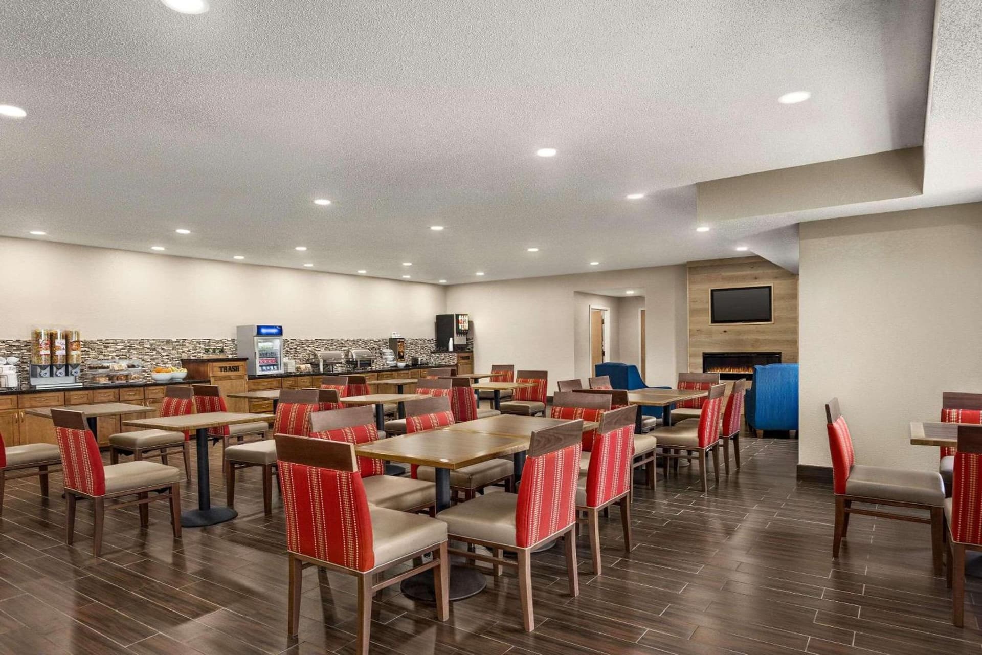 Country Inn & Suites by Radisson, Stillwater, MN gallery photo in Stillwater, MN — image 35