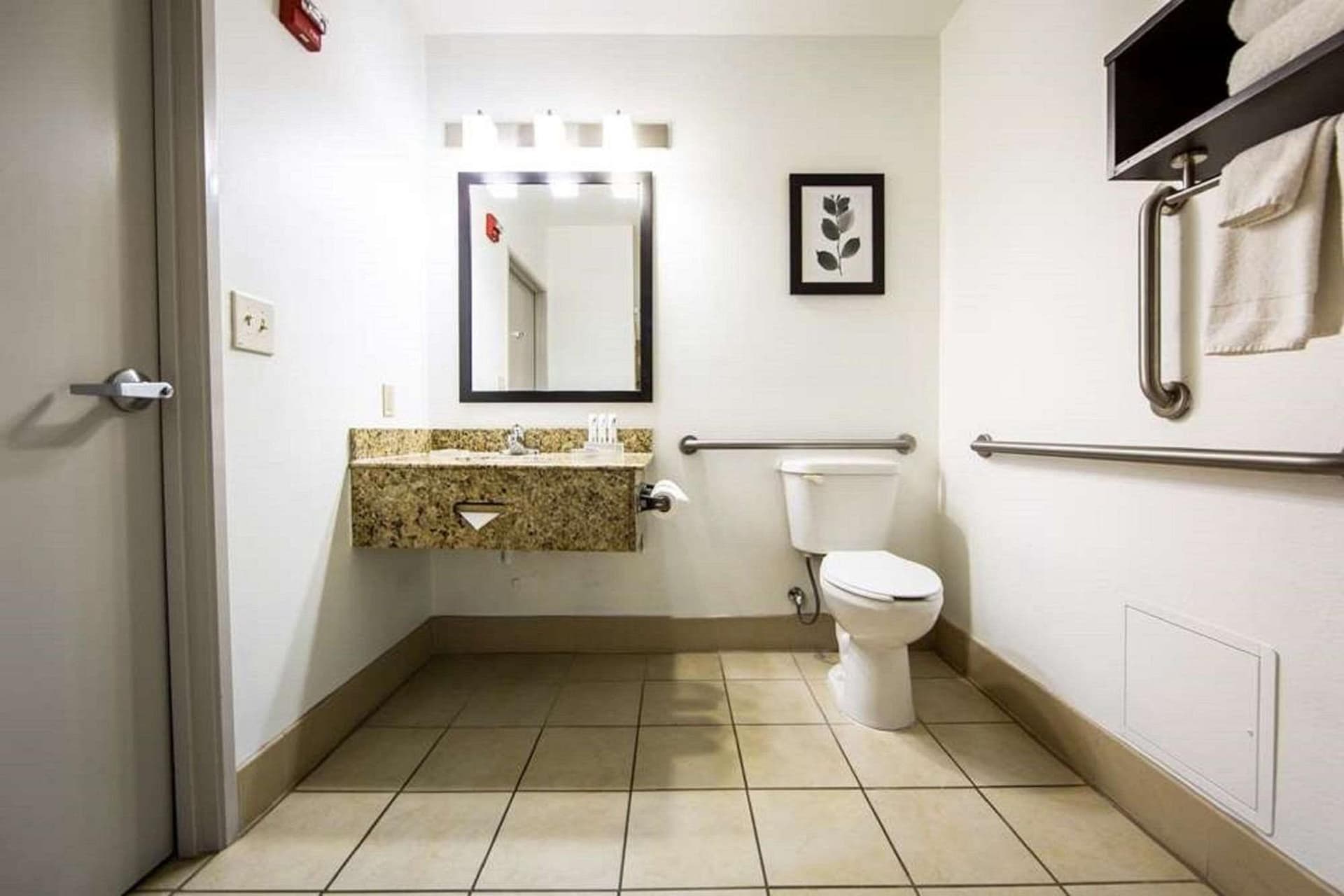 Country Inn & Suites by Radisson, Tucson City Center AZ interior in Tucson, AZ — gallery photo 2