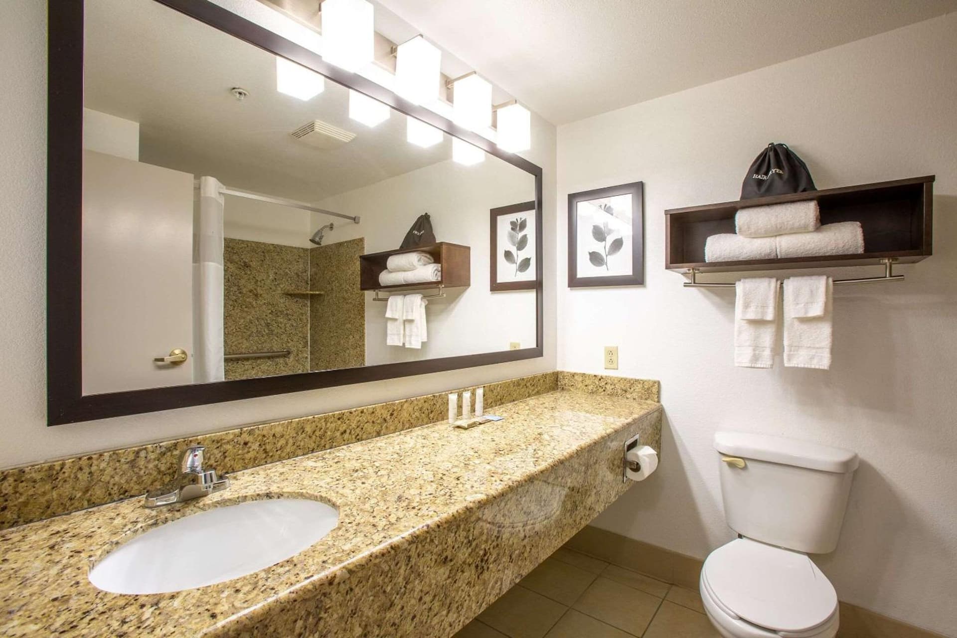 Country Inn & Suites by Radisson, Tucson City Center AZ gallery photo in Tucson, AZ — image 33