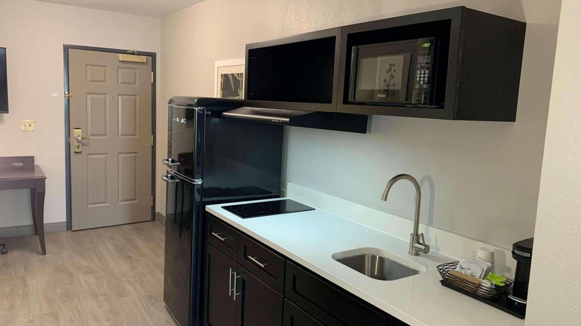 Country Inn & Suites by Radisson, Tucson City Center AZ gallery photo in Tucson, AZ — image 43