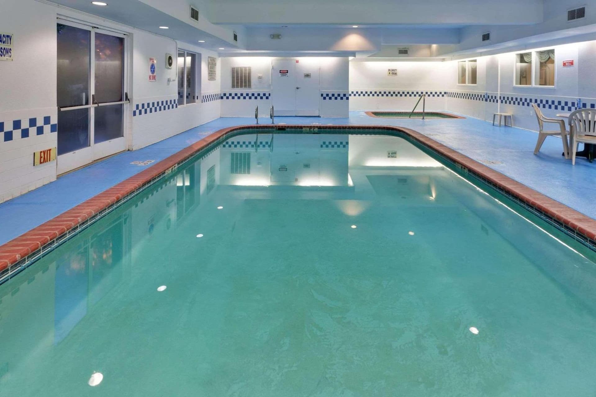 Country Inn & Suites by Radisson, Fresno North, CA gallery photo in Fresno, CA — image 6