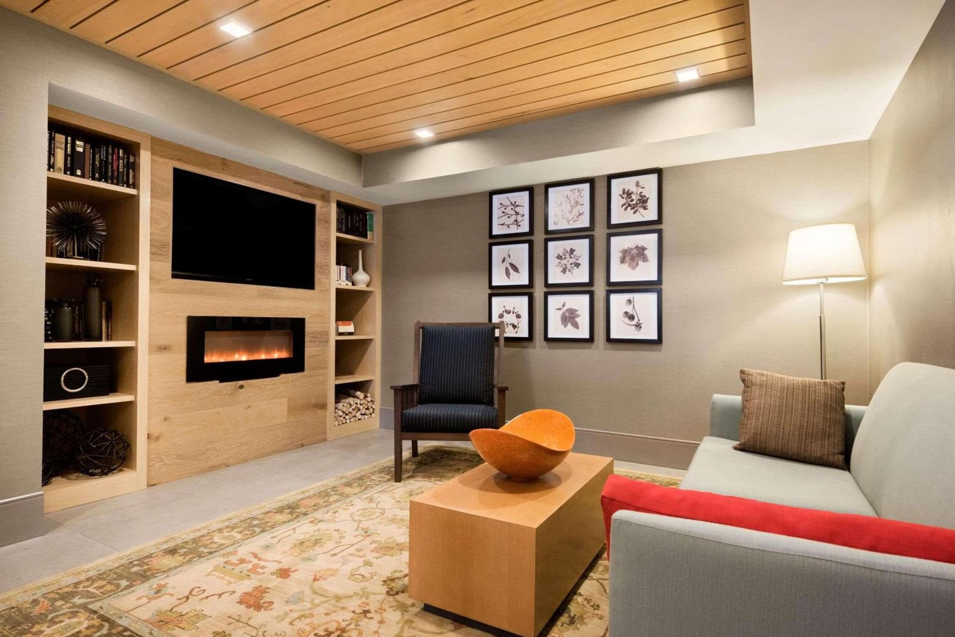 Country Inn & Suites by Radisson, Minneapolis West, MN interior in Plymouth, MN — gallery photo 2