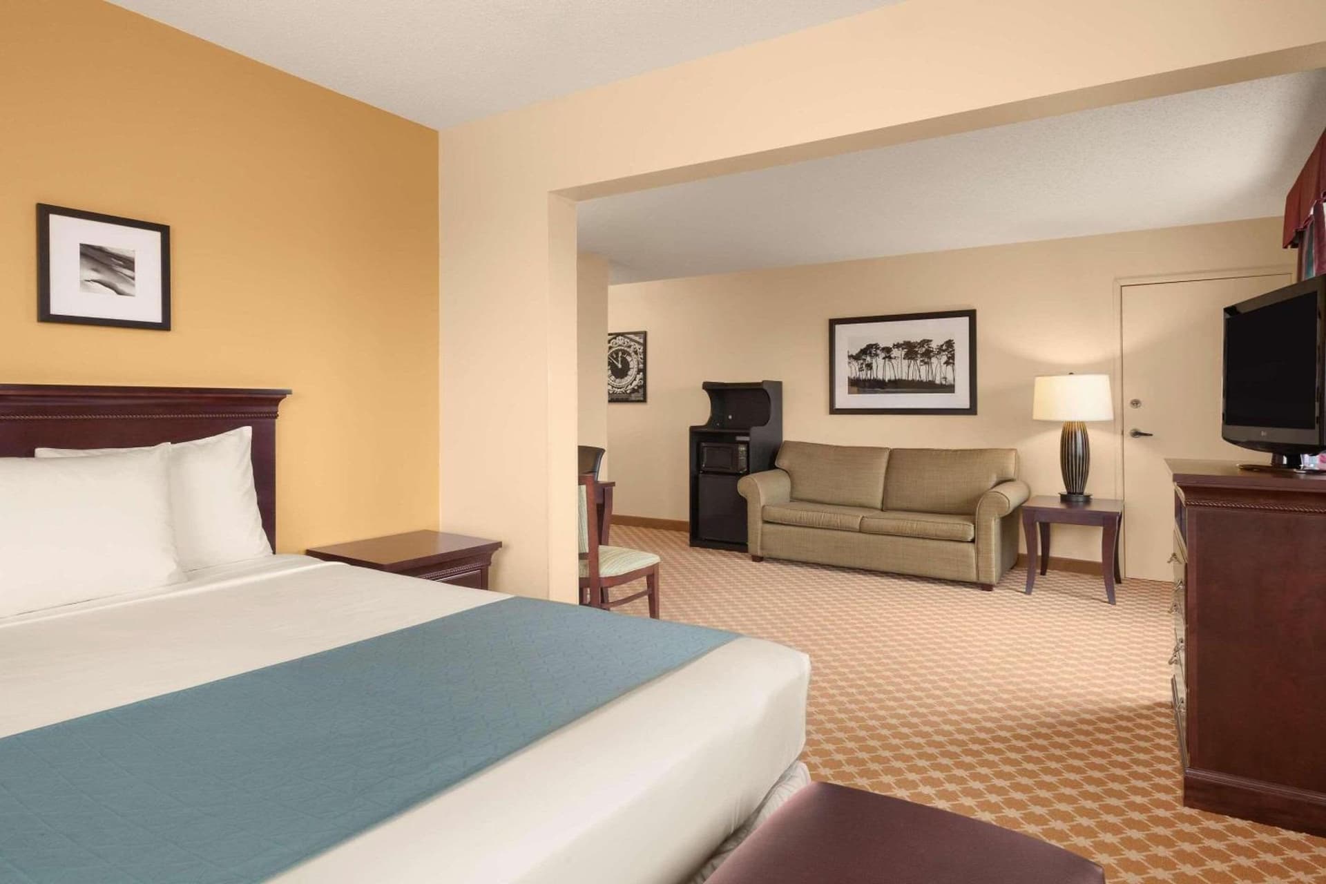 Country Inn & Suites by Radisson, Sioux Falls gallery photo in Sioux Falls, SD — image 27