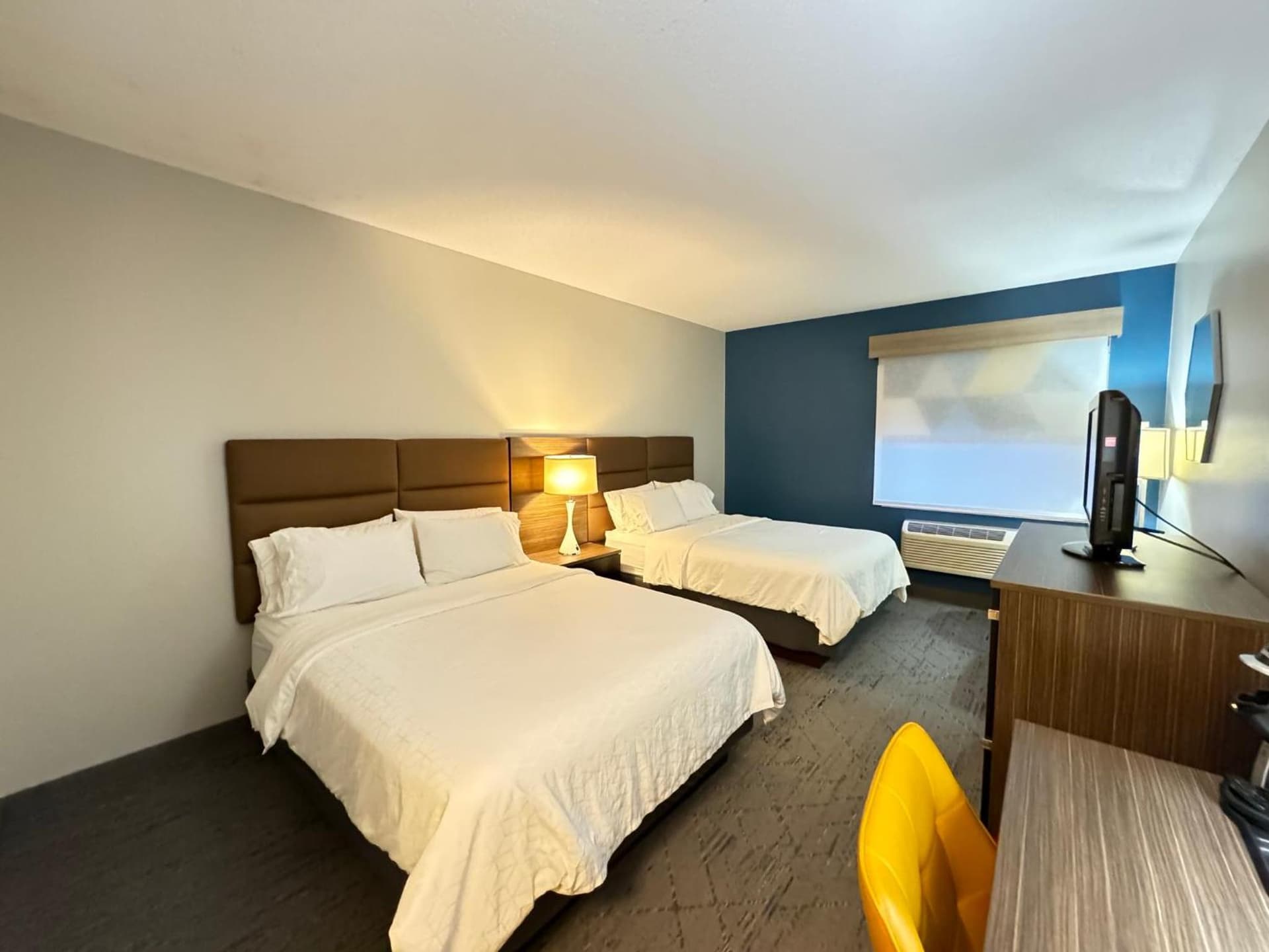 Holiday Inn Express Hotel & Suites St. Paul - Woodbury by IHG gallery photo in Woodbury, MN — image 31