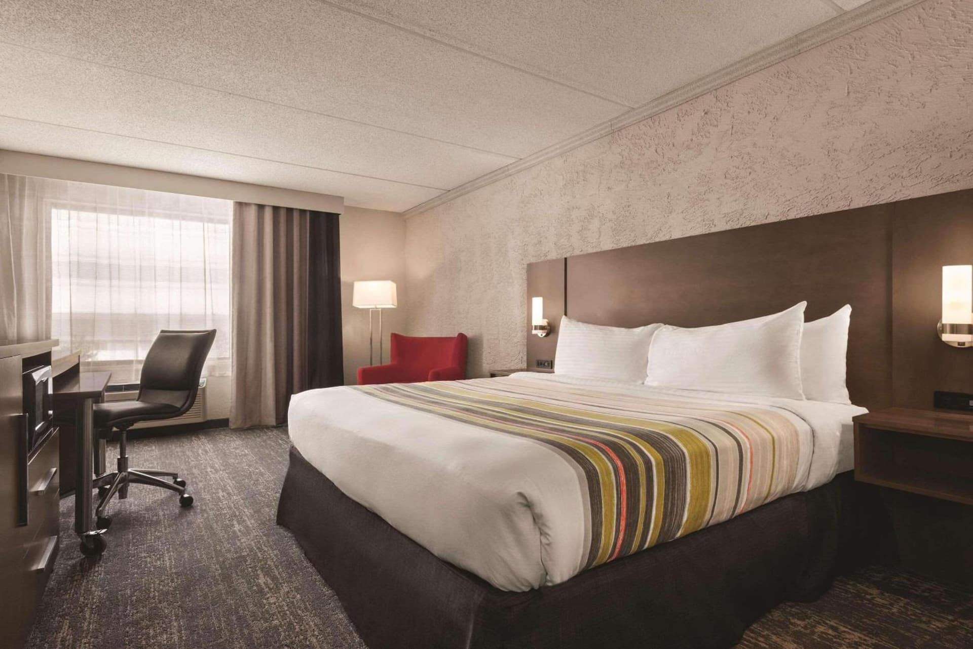 Country Inn & Suites by Radisson, Mt Pleasant-Racine West, WI gallery photo in Sturtevant, WI — image 24